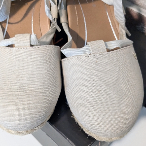 Vionic Aruba Kaitlyn Espadrille Wedge Sandal, Size 7.5 - Picture 9 of 15